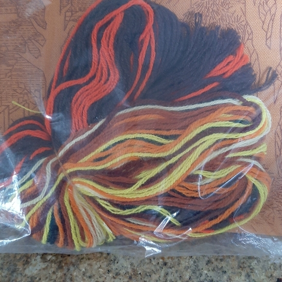 NOS PARAGON CREWEL STITCH KIT - Picture 3 of 11